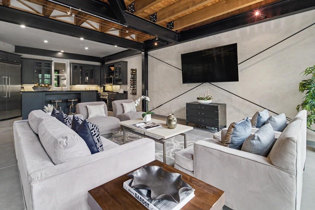 2927 Magnolia Hill Court