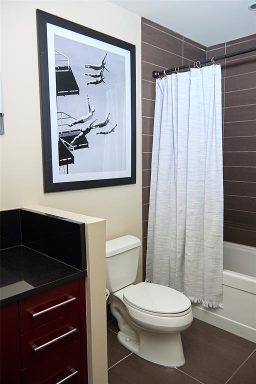 One Montgomery Plaza Residence Condo - Residential