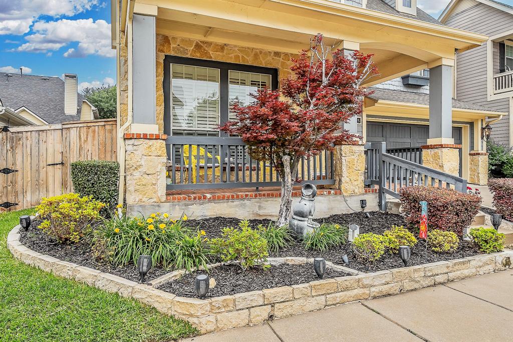2215 Red Hawk Lane