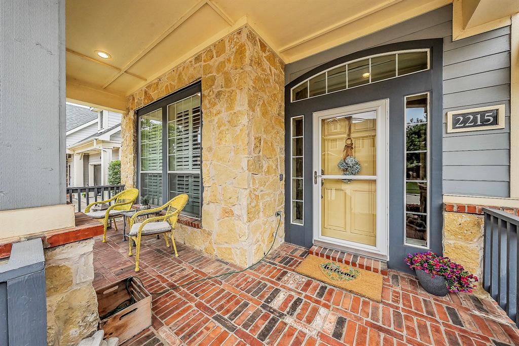2215 Red Hawk Lane