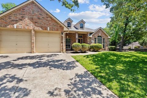 6315 Fannin Drive Arlington TX 76001