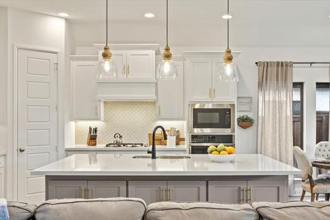 2422 Amesbury Drive Midlothian TX 76065