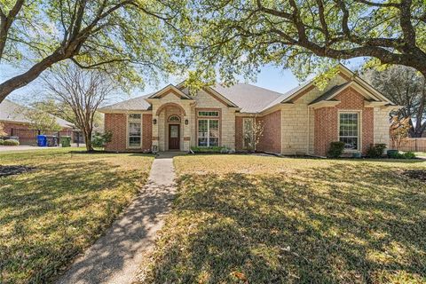 Photo of 202 Daybreak Way, McGregor, TX 76657 (MLS # 21217119)