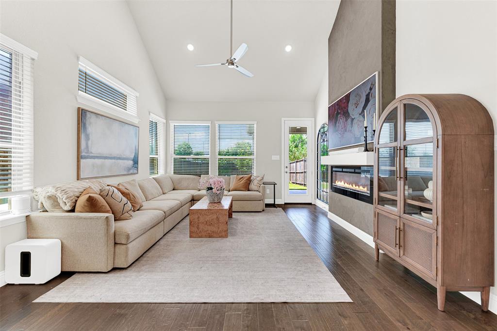 8389 Ottowa Ridge