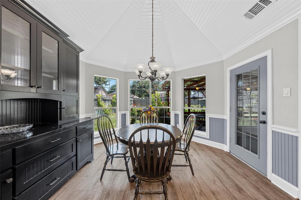 10304 Buffalo Ridge