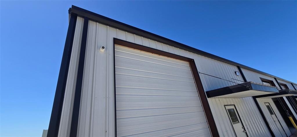 A0542 - Commercial Sale