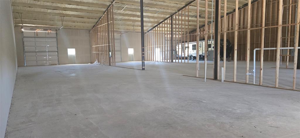 A0542 - Commercial Sale