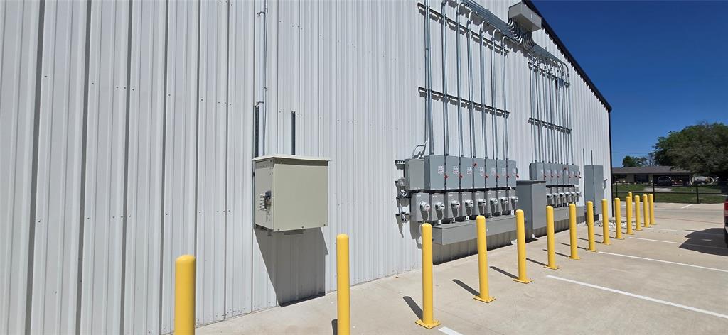 A0542 - Commercial Sale