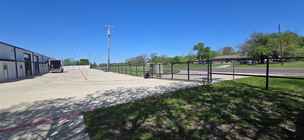 A0542 - Commercial Sale