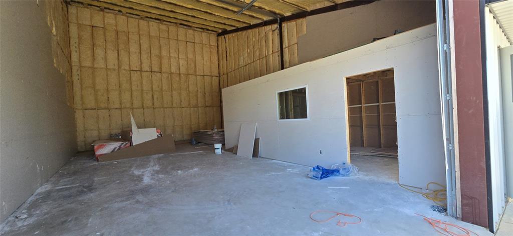 A0542 - Commercial Sale