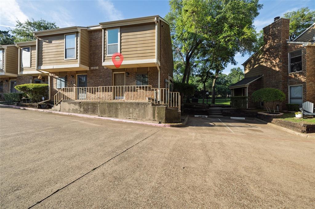 2100 Park Willow Lane D