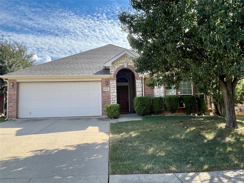 4528 Dragonfly Way