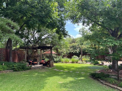 6814 Blackwood Drive Dallas TX 75231