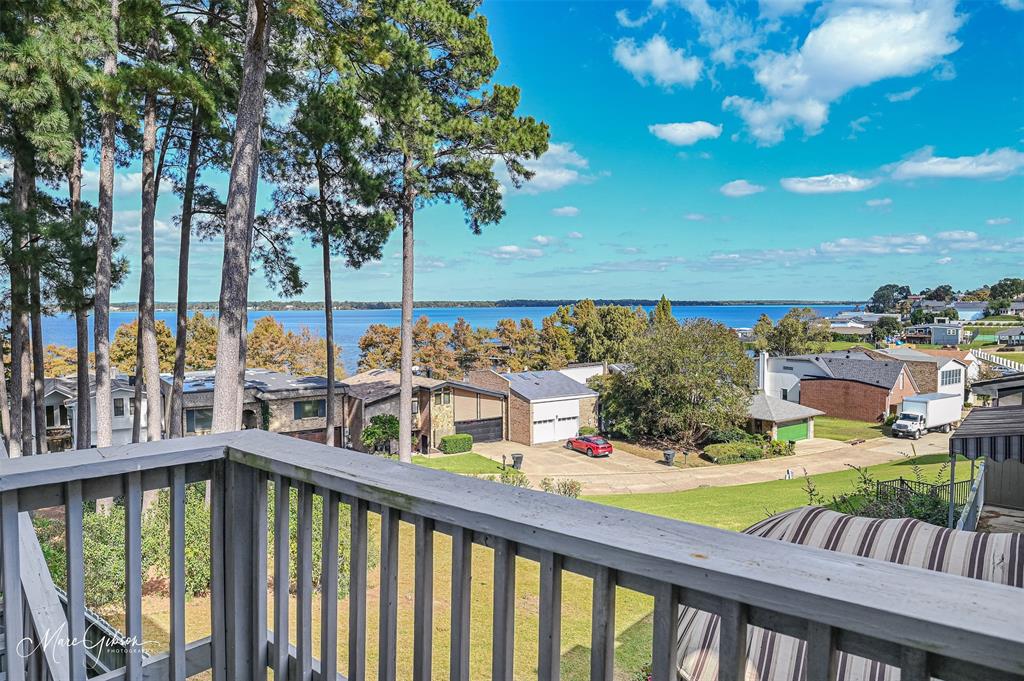 5715 S Lakeshore Drive