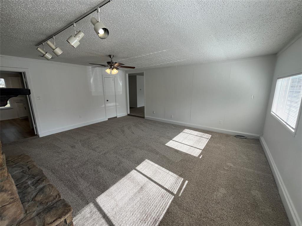 Hertiage Park 02 Instl - Residential Lease