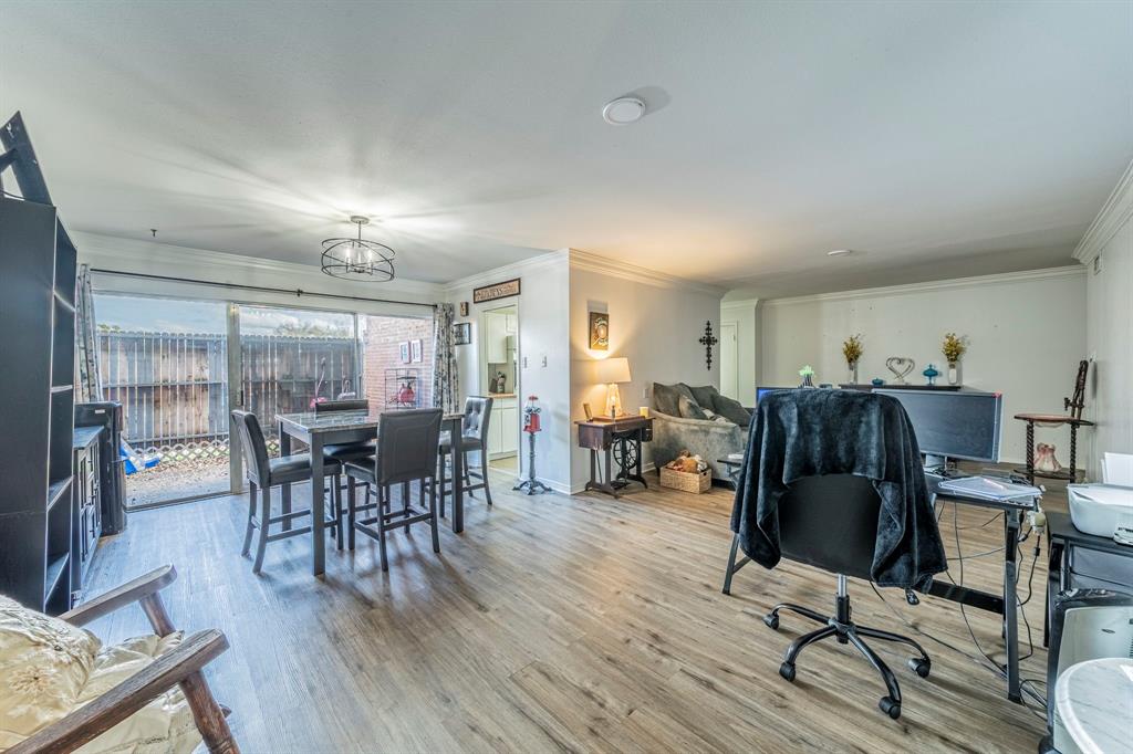 Castillian Condo The - Residential