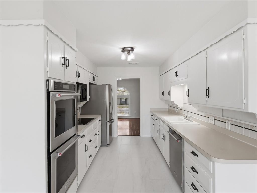 Ridglea Country Club Estates - Residential