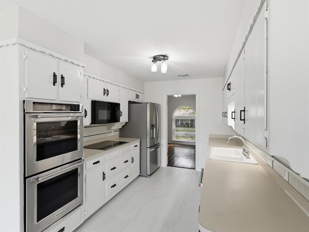 Ridglea Country Club Estates - Residential