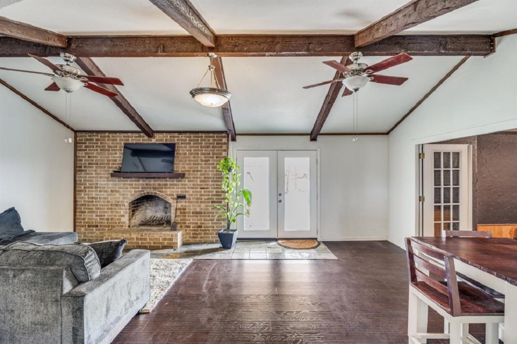 JC Johnson Abstract 1660 PG 295 TR 22 ACS .942 - Residential Lease