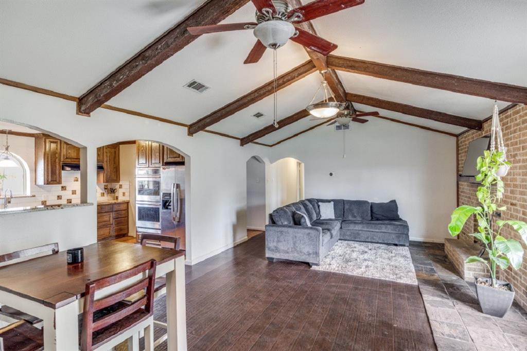 JC Johnson Abstract 1660 PG 295 TR 22 ACS .942 - Residential Lease