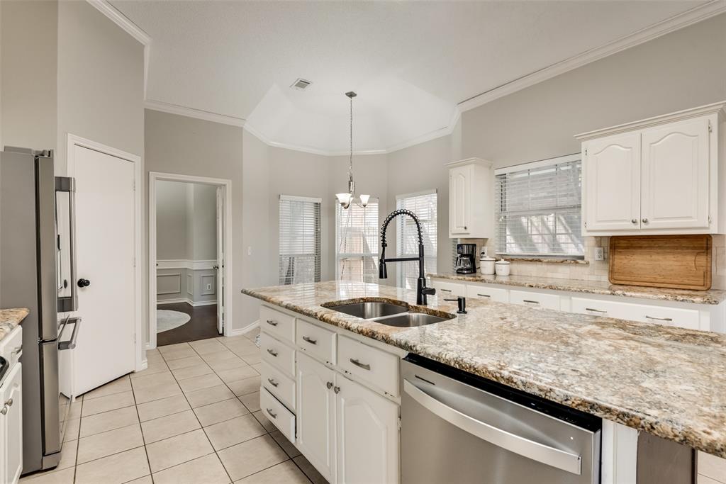 2124 Green Hill Drive