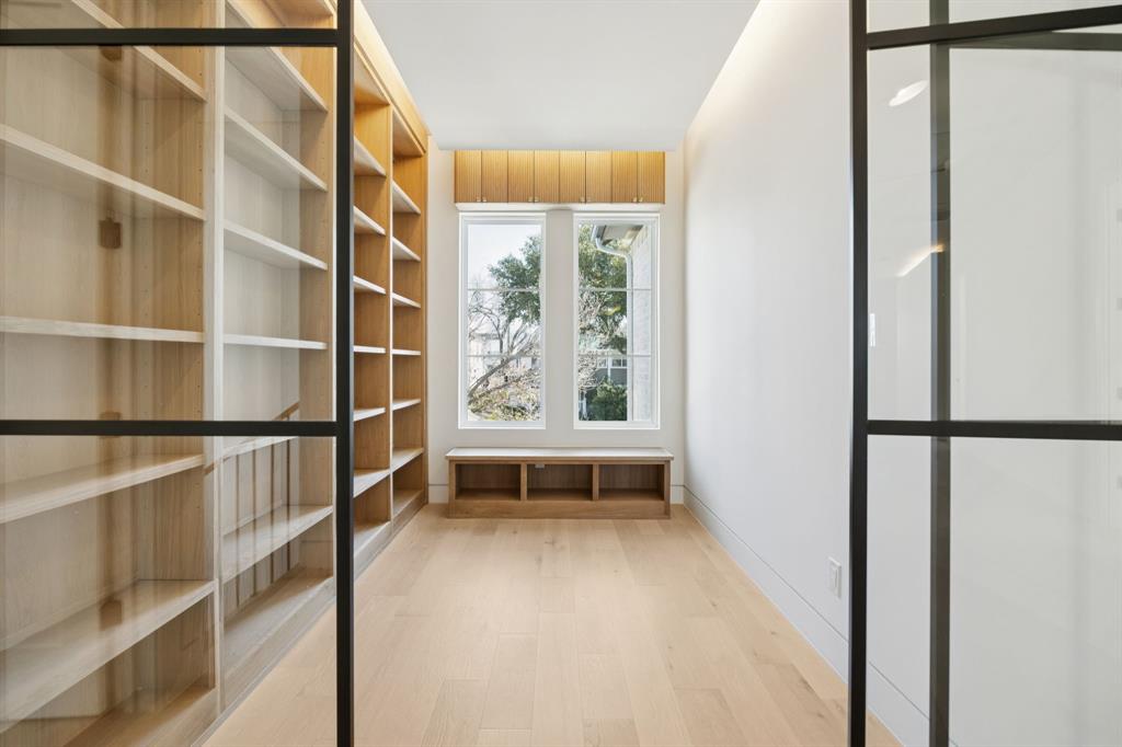 ROSS AVE ANNEX - Residential