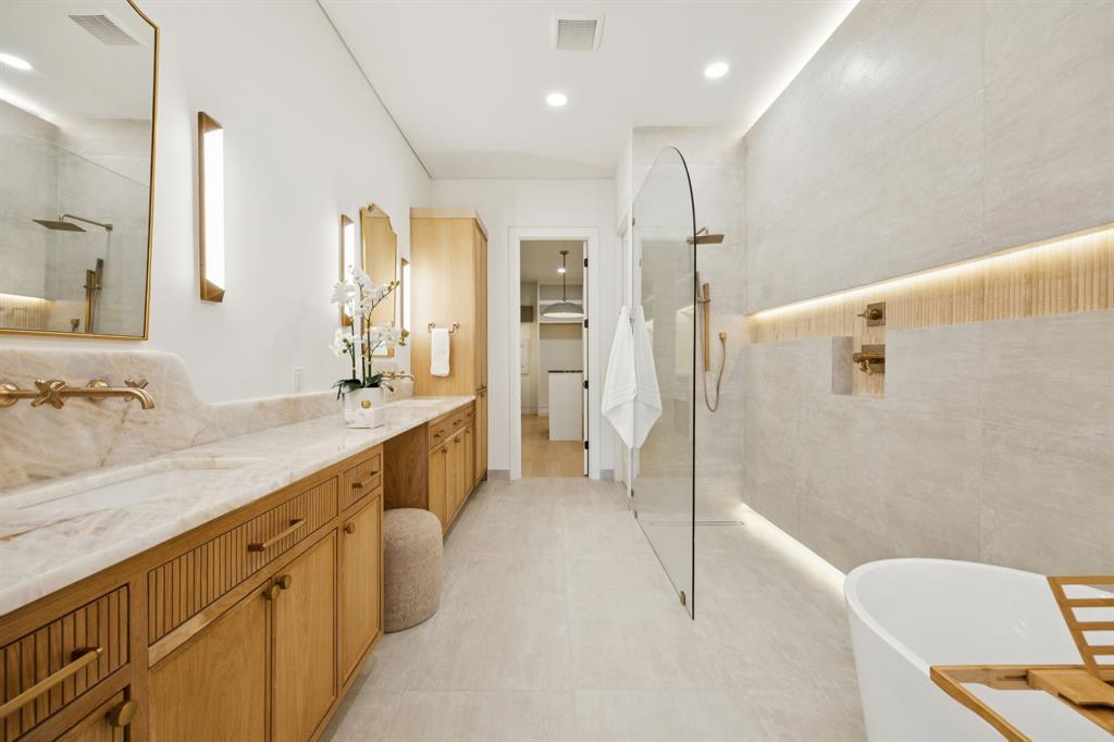 ROSS AVE ANNEX - Residential