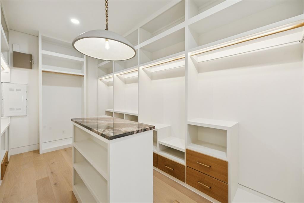 ROSS AVE ANNEX - Residential