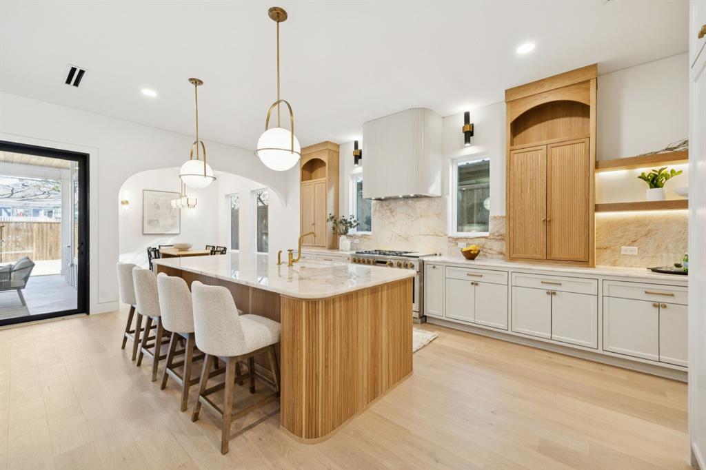 ROSS AVE ANNEX - Residential