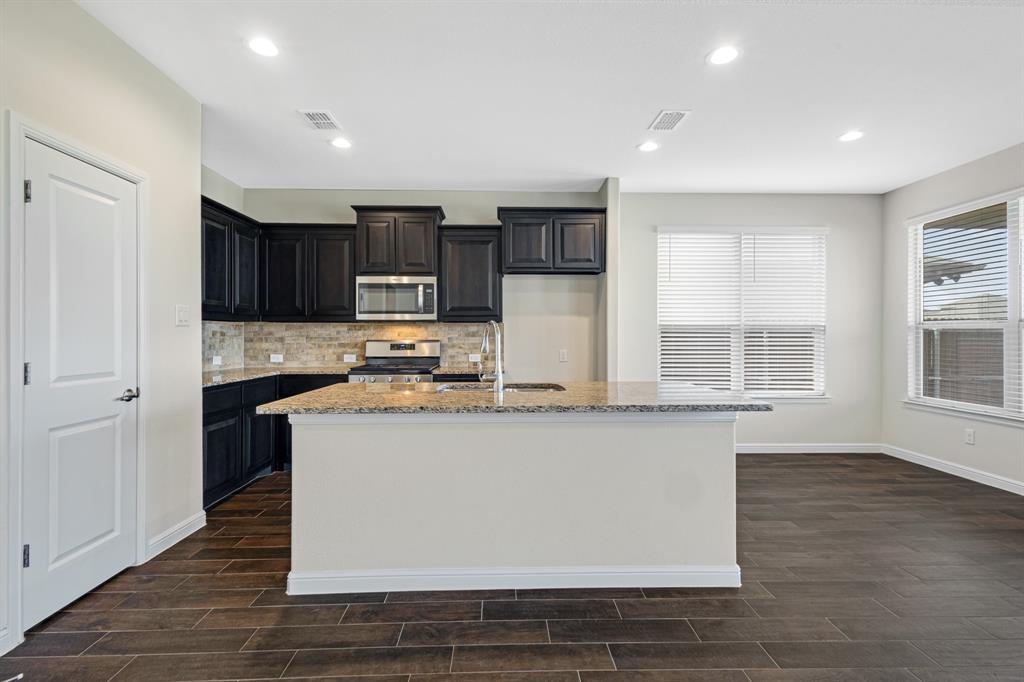 TRAILS OF ELIZABETH CREEK - Residential