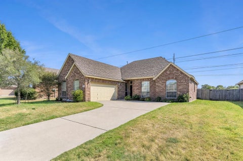 Photo of 212 Goldeneye Drive, DeSoto, TX 75115 (MLS # 21367227)
