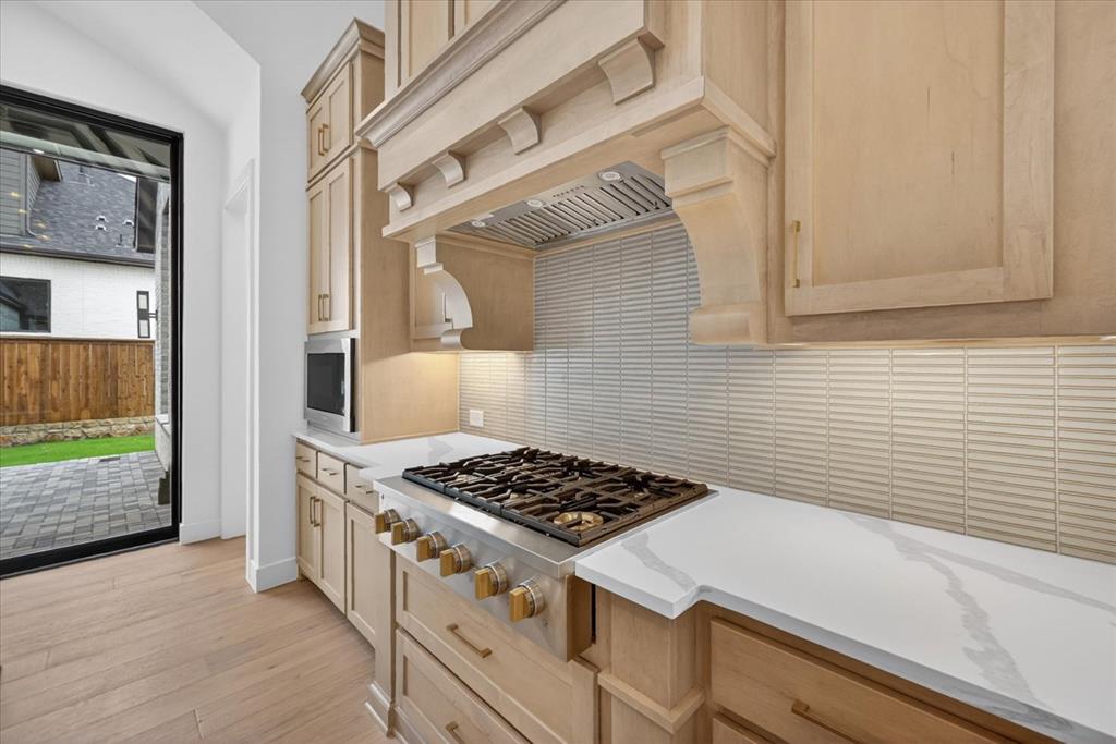 2201 Sorrelwood Court