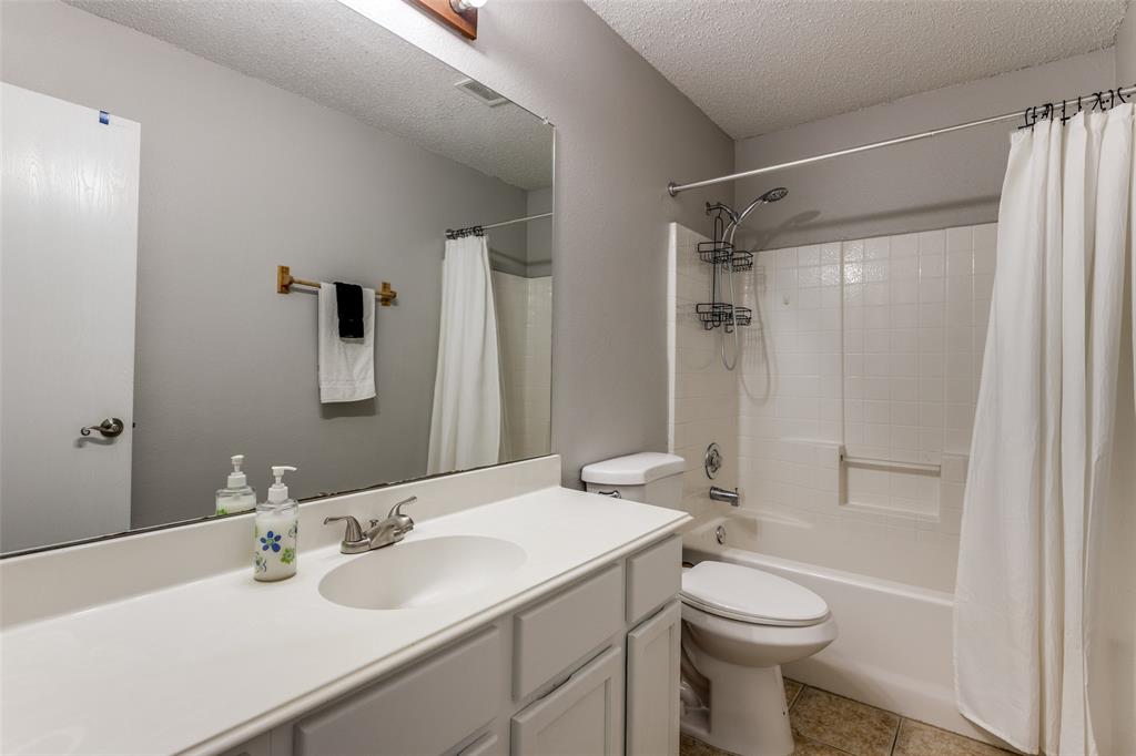 Lakeside Homes - Residential