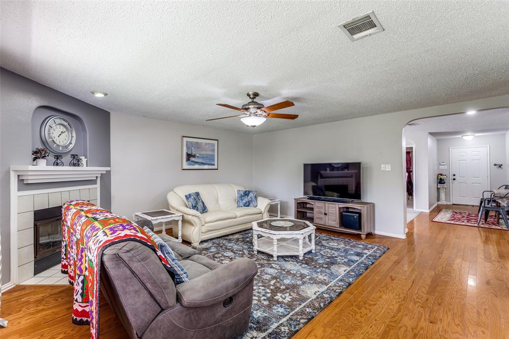 Lakeside Homes - Residential