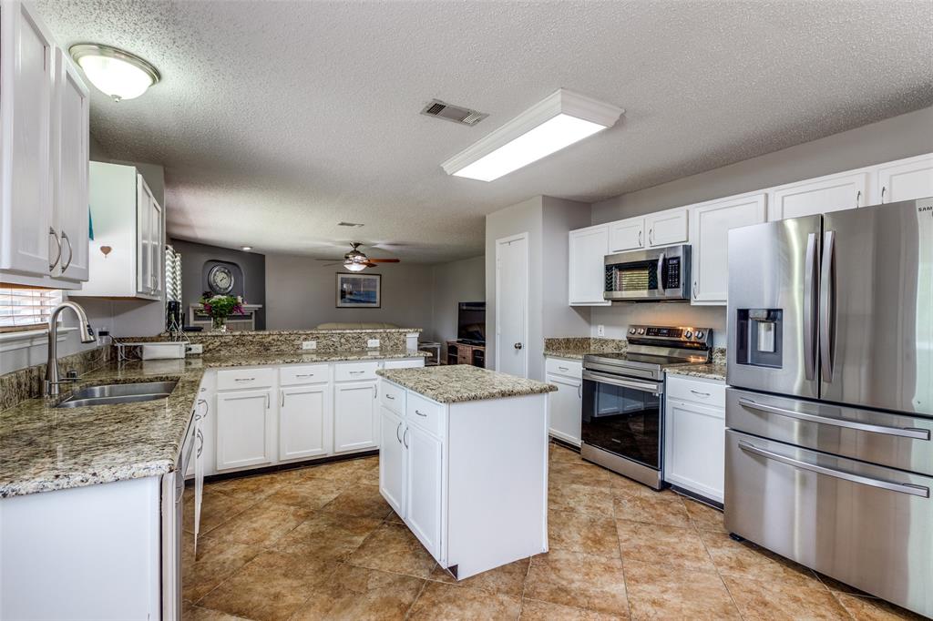 Lakeside Homes - Residential