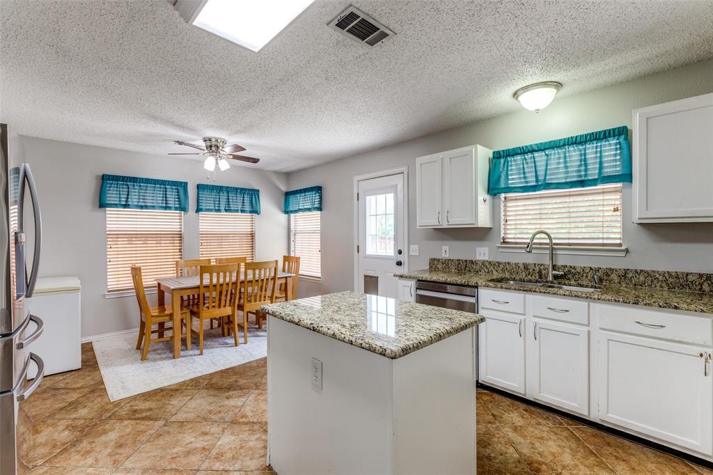 Lakeside Homes - Residential