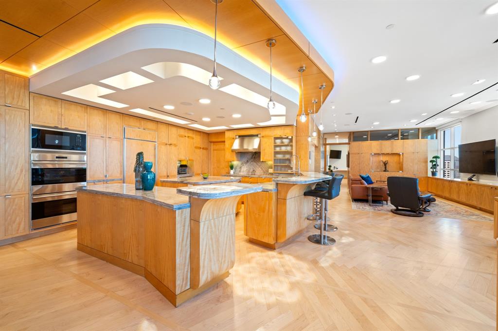 330 Las Colinas Boulevard E 1522