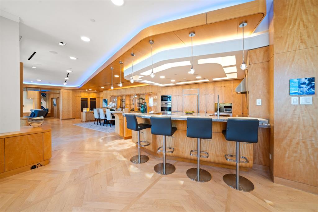 330 Las Colinas Boulevard E 1522