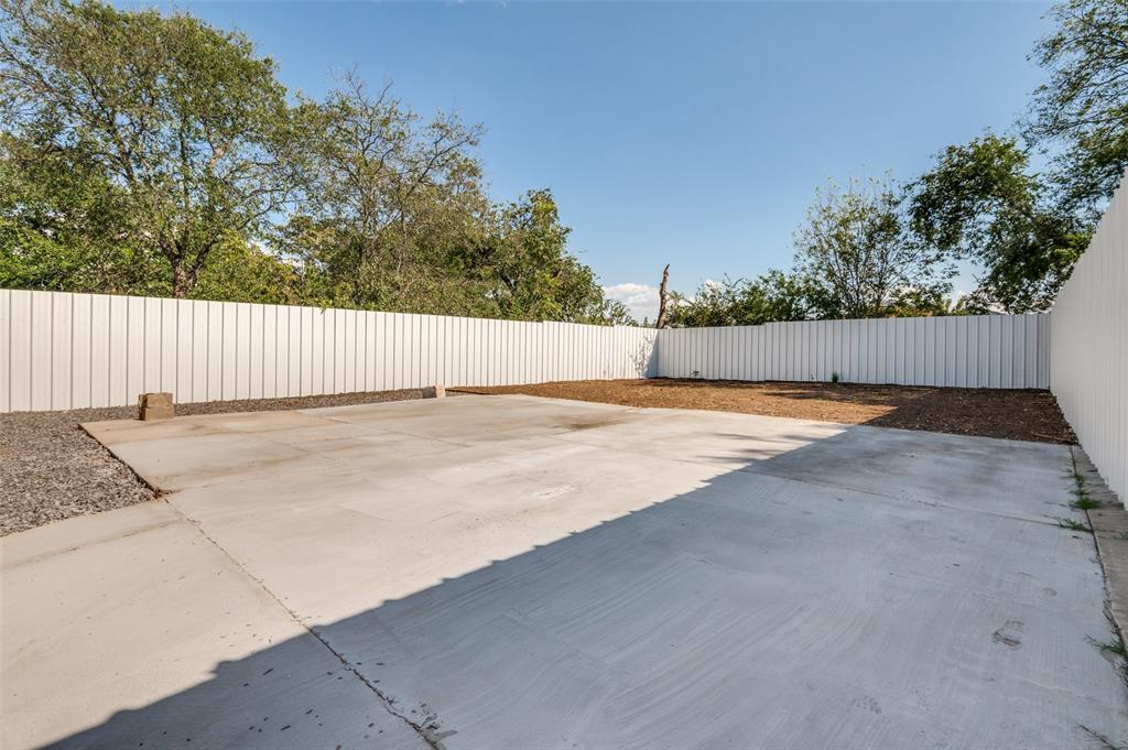 Bluebonnet Lawn - Residential