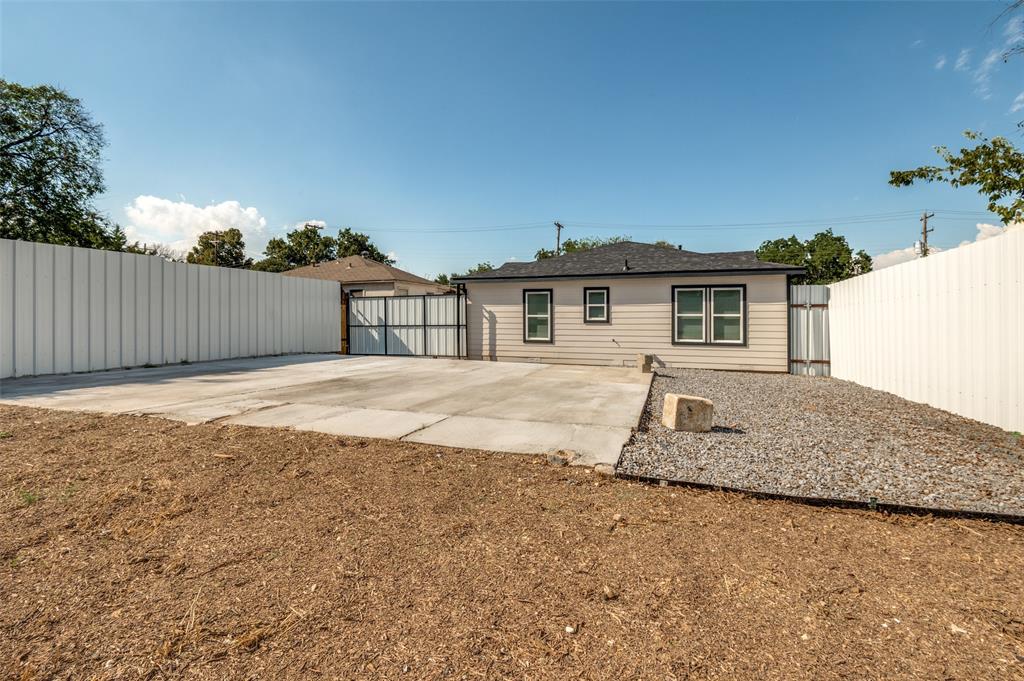 Bluebonnet Lawn - Residential