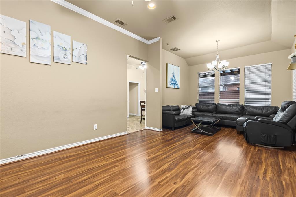 1931 Hearthside Lane