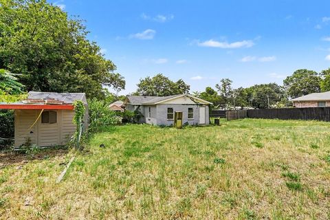 Tiny photo for 6337 Renwood Drive, Fort Worth, TX 76140 (MLS # 21341784)