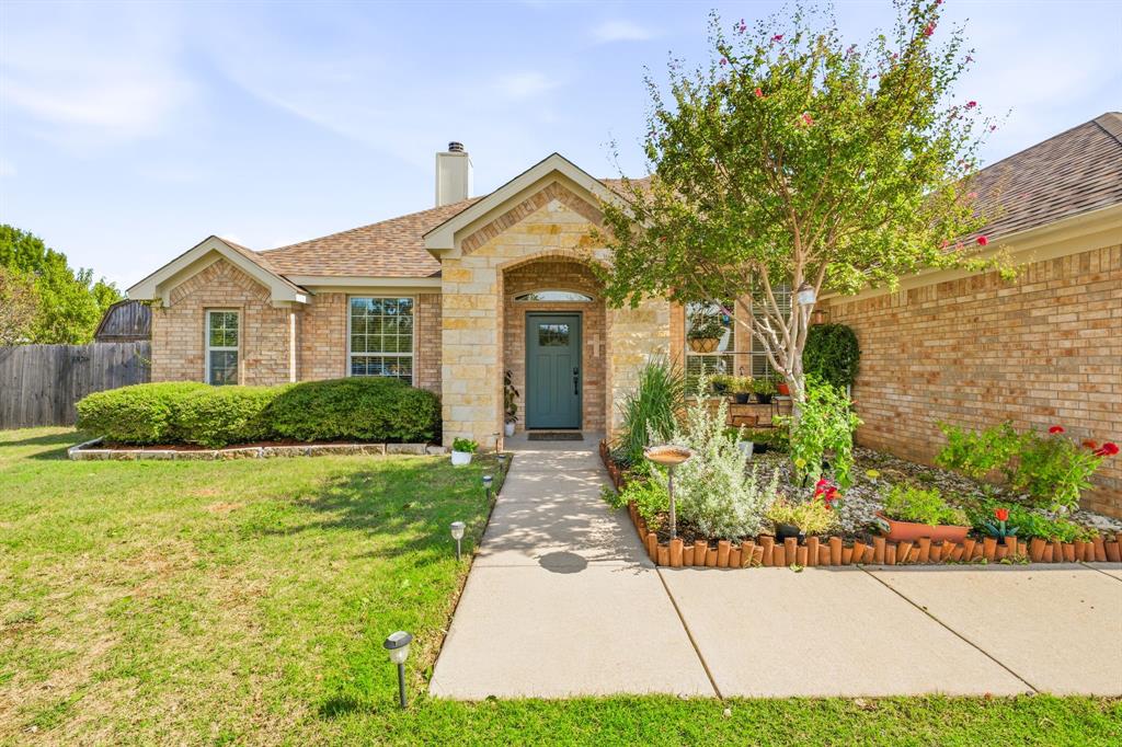 3128 Meandering Way