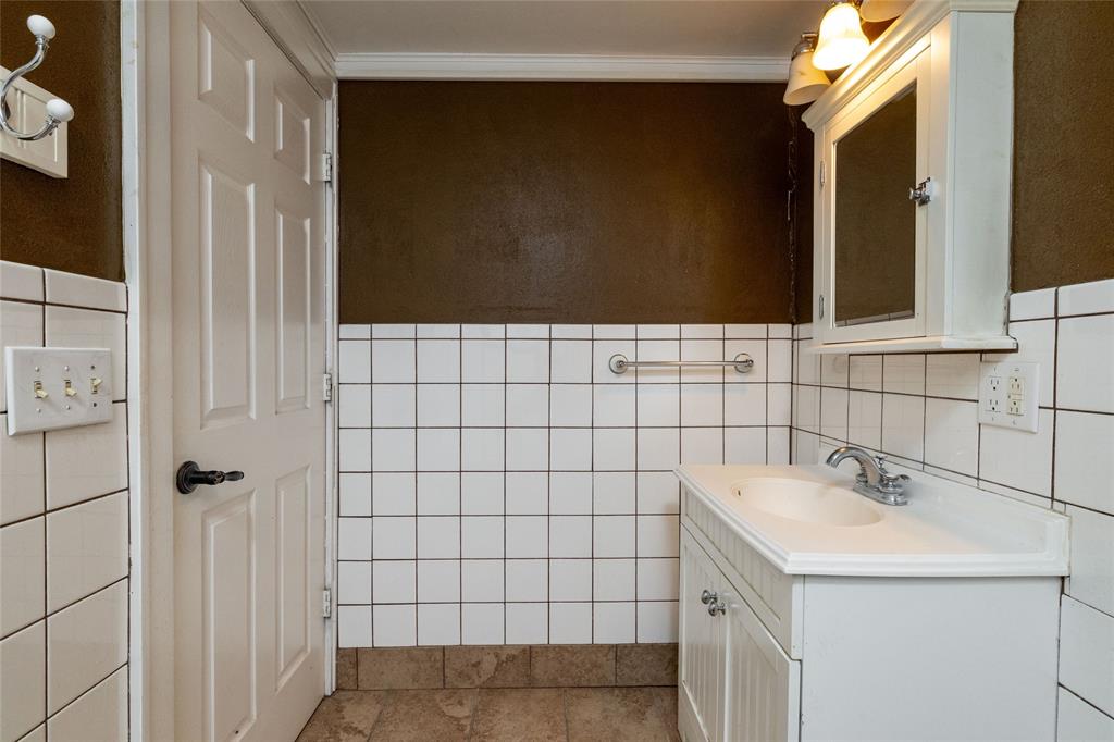 N J Holder Surv Abs 577 - Residential