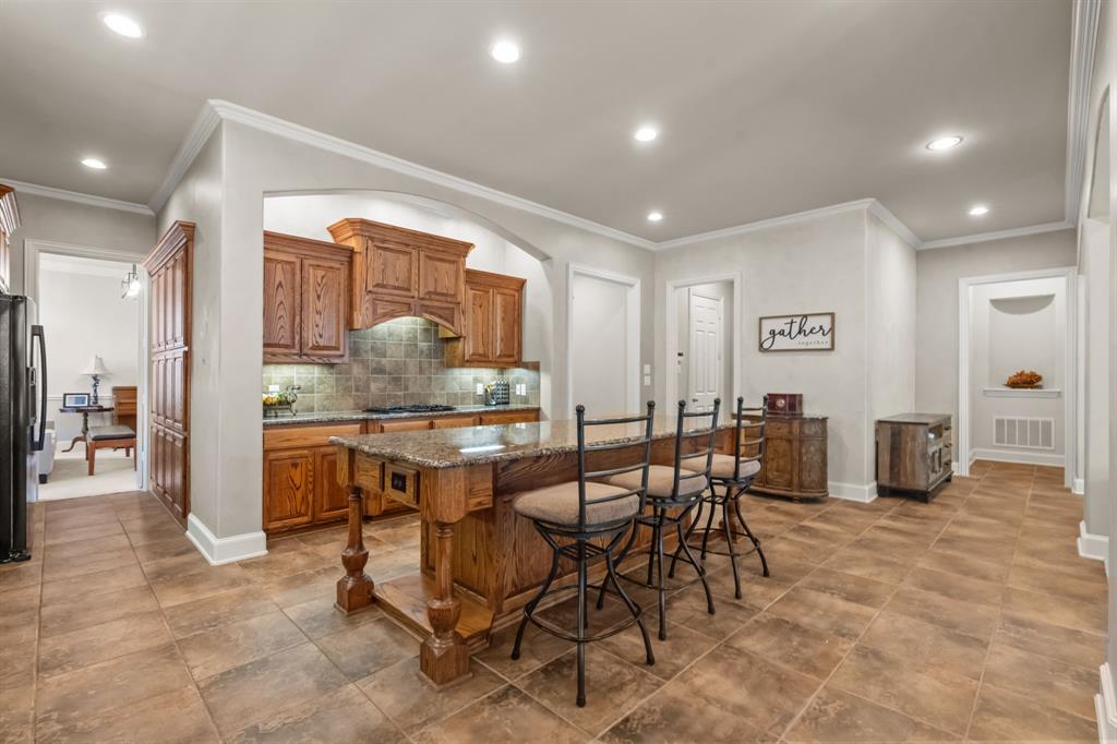 808 Sandy Trail