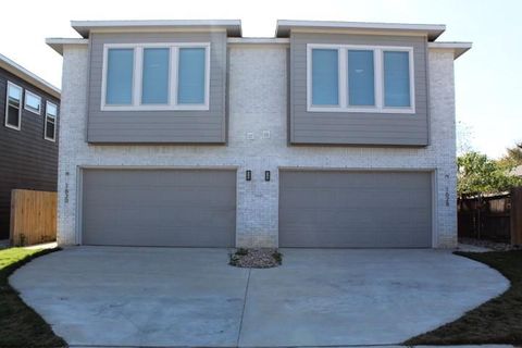 1628 E Davis Avenue Fort Worth TX 76104