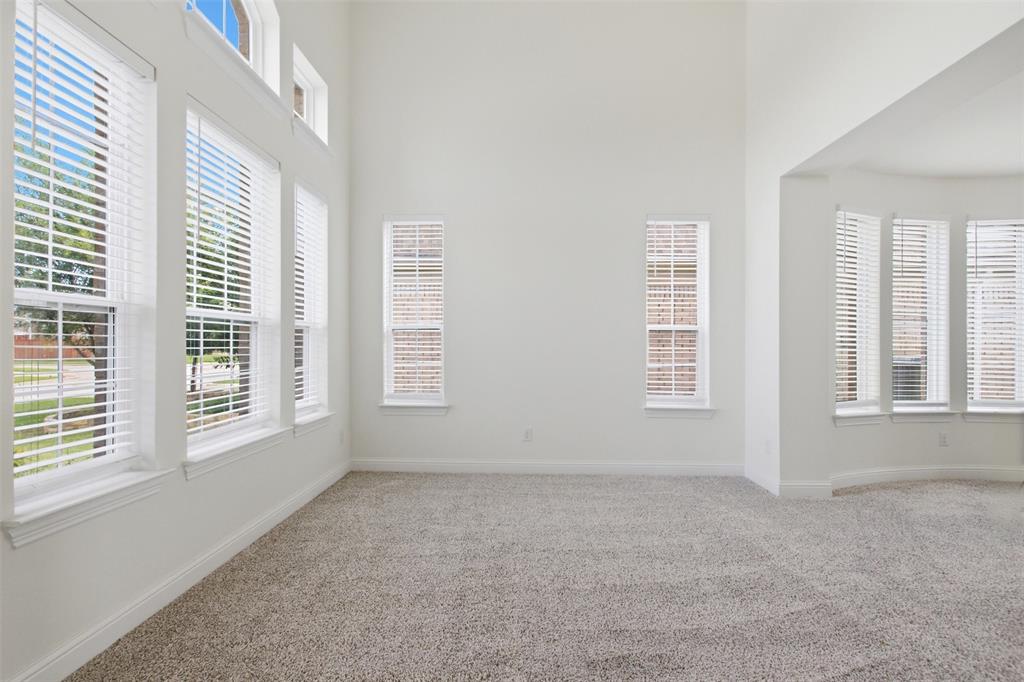 318 Gleneagles Drive