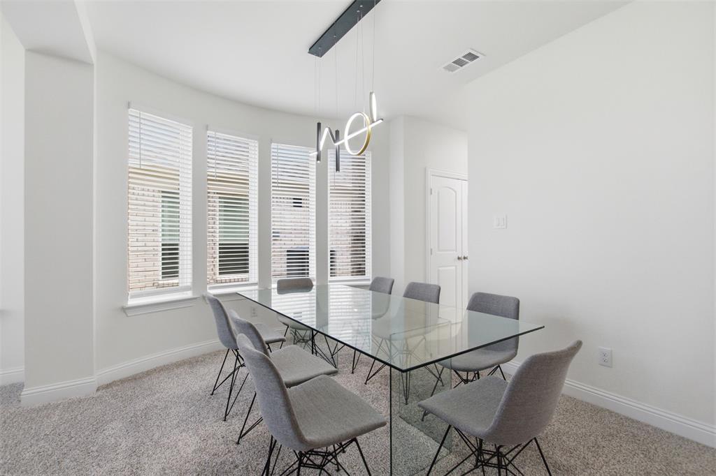 318 Gleneagles Drive