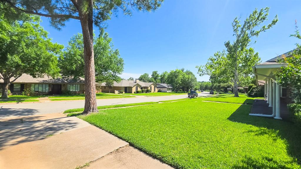 1601 Yarborough Drive