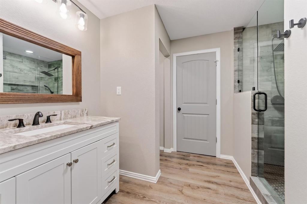 J J Rials Surv Abs #871 - Residential